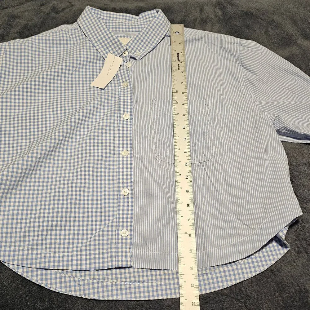 **NWT** Women’s American Eagle Long Sleeve Button Front Cropped Shirt, Medium